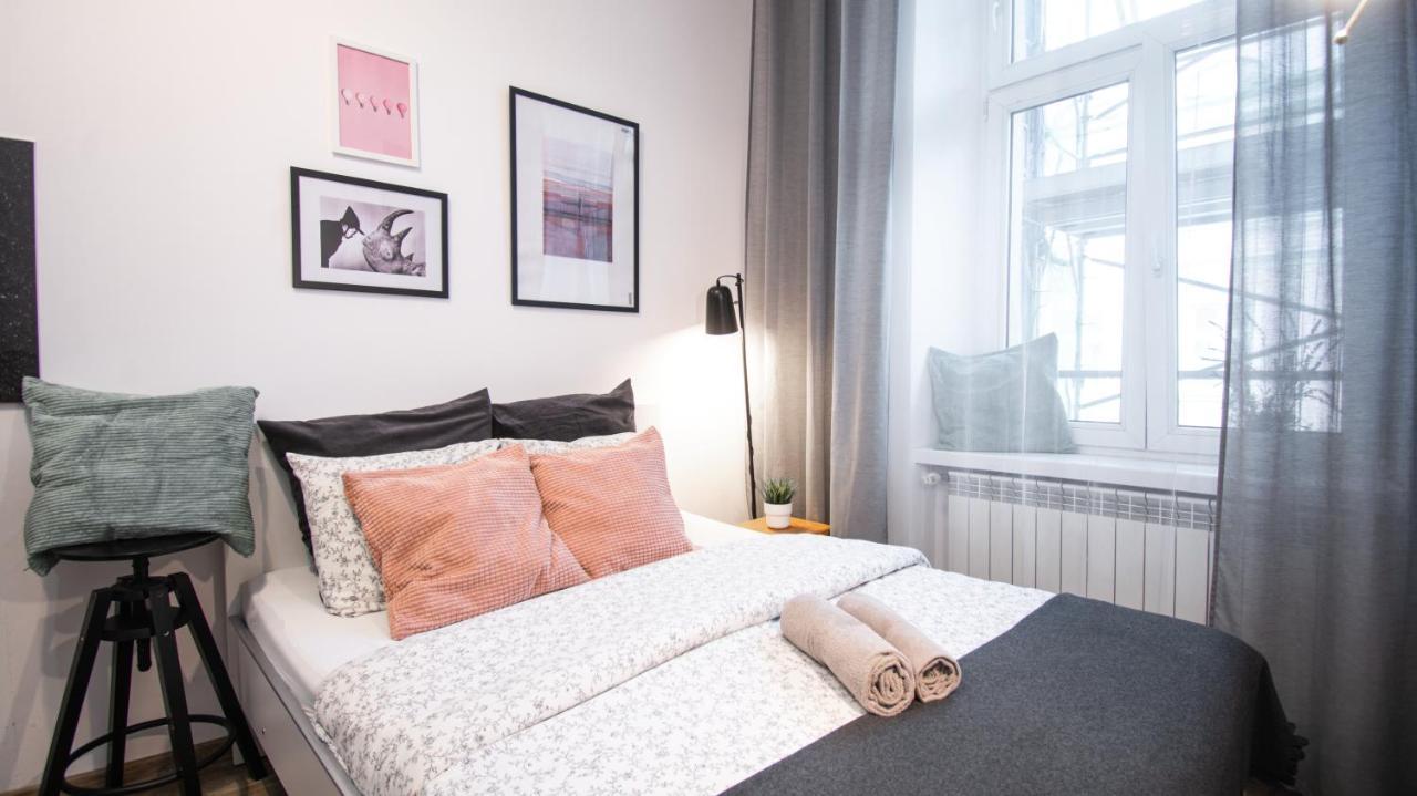 Lion Apartments - Laba Krakow Bagian luar foto