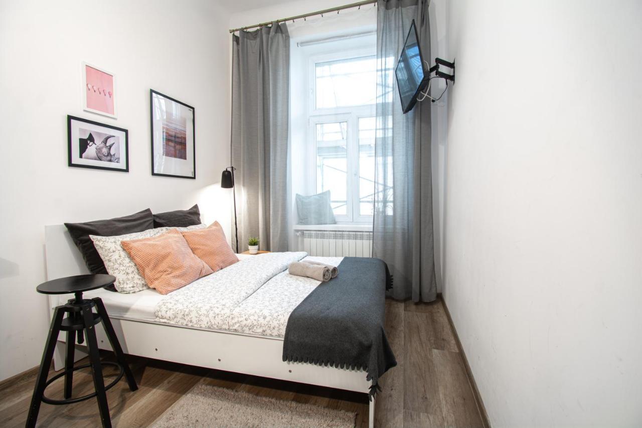 Lion Apartments - Laba Krakow Bagian luar foto